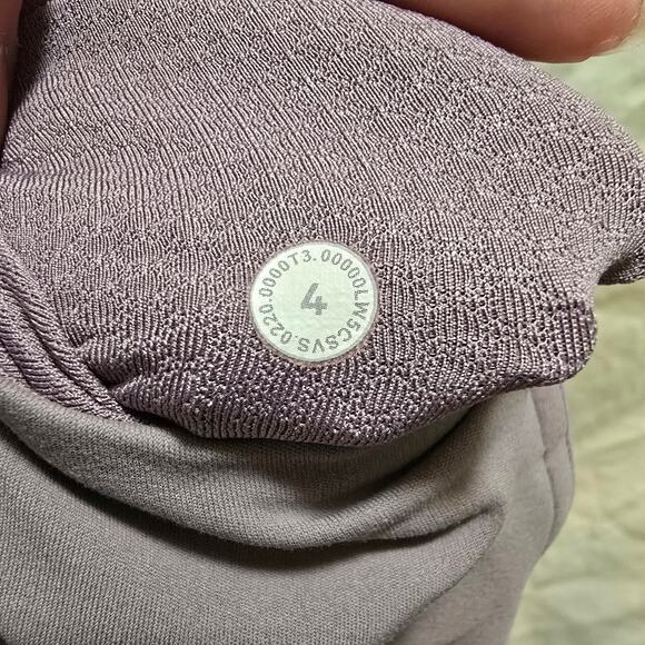 Lululemon In The Groove Flare Pant in Violet Verbena size 4 - Picture 5 of 13